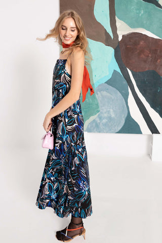 Lina Maxi, Flora